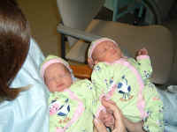 amie_bills_twins_edit.jpg (298946 bytes)